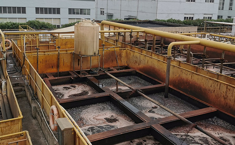 污泥濃縮脫水設(shè)備-臥螺離心機(jī)(圖1) undefined